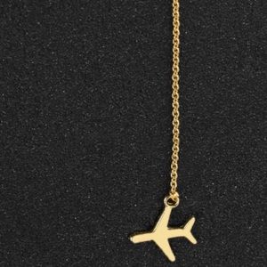 Copilot gold toned women’s chain very cute